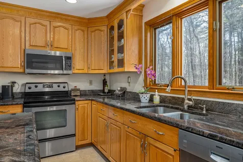 17 Rockrimmon Road North Hampton NH 03862
