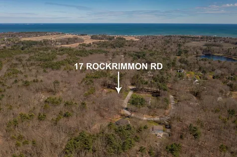 17 Rockrimmon Road North Hampton NH 03862