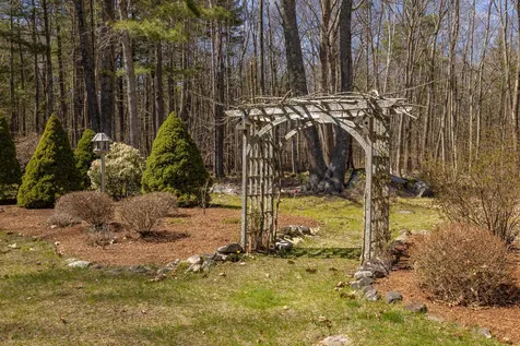 17 Rockrimmon Road North Hampton NH 03862