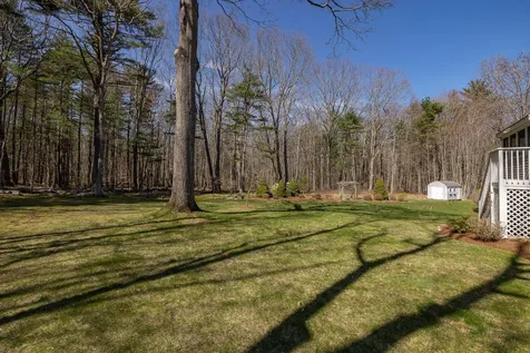17 Rockrimmon Road North Hampton NH 03862