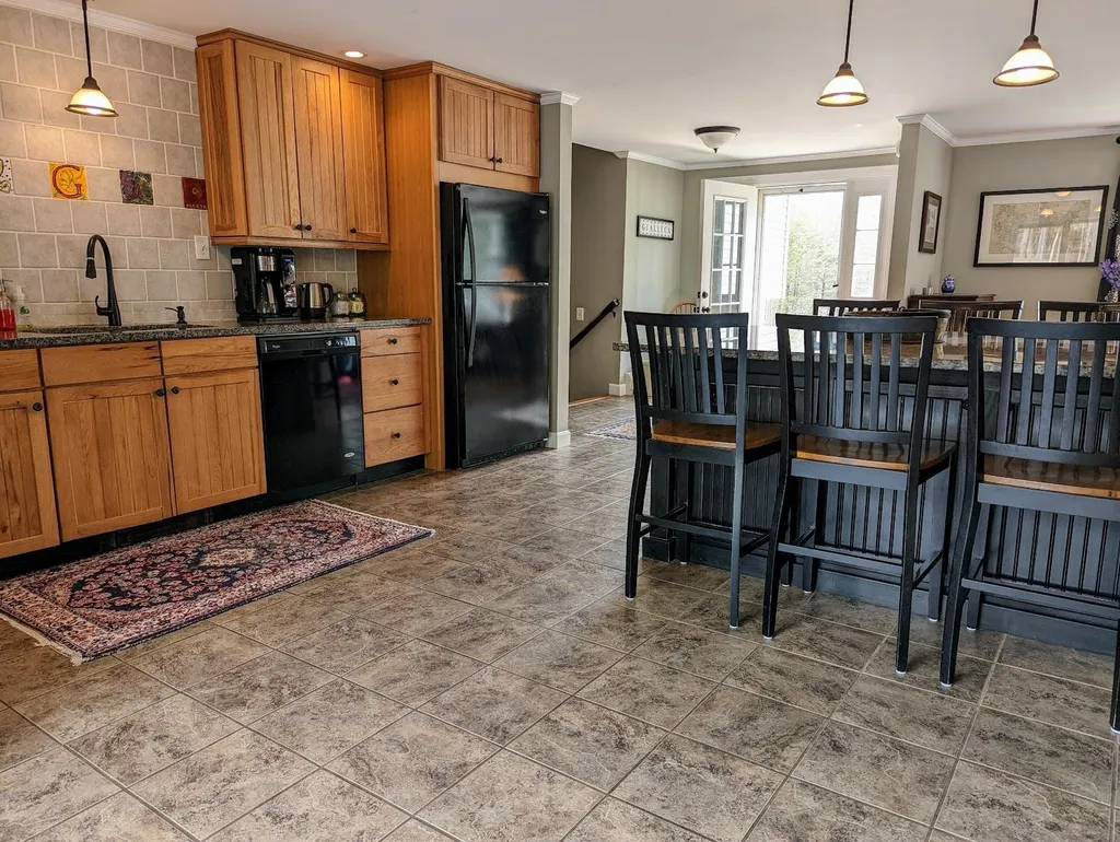 19 Risingwood Drive Bow NH 03304