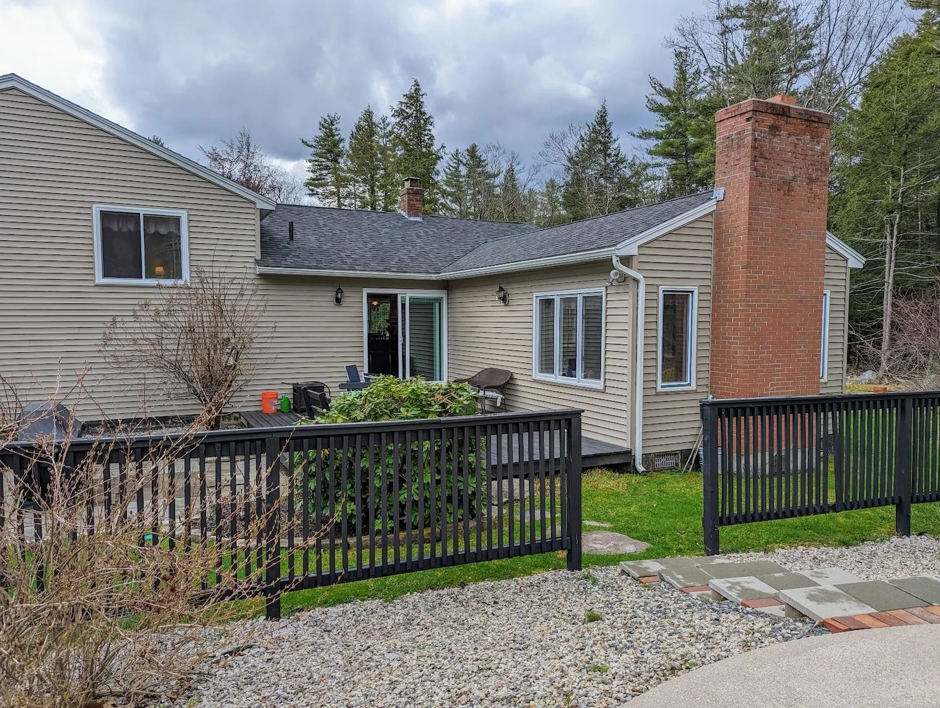 19 Risingwood Drive Bow NH 03304