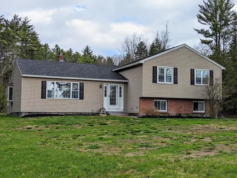 19 Risingwood Drive Bow NH 03304