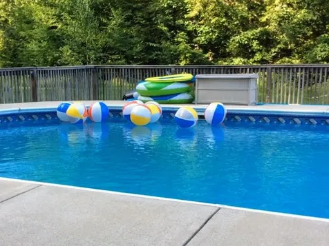 19 Risingwood Drive Bow NH 03304