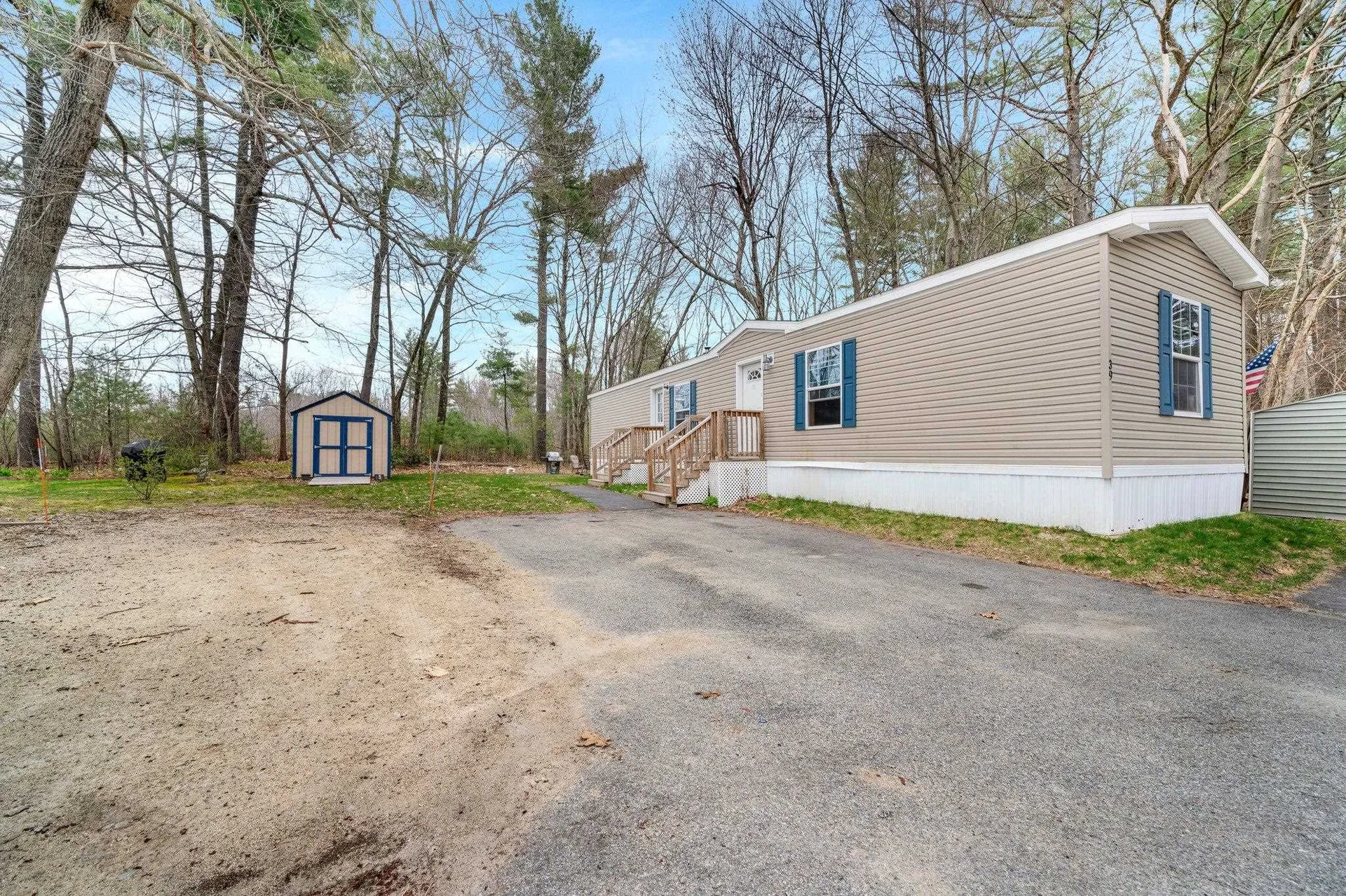 39 Spruce Terrace Derry NH 03038