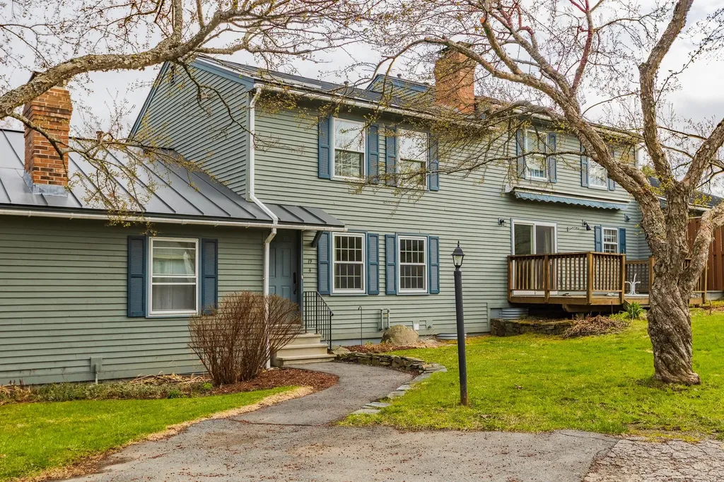 19 Fieldstone Way Hartford VT 05001