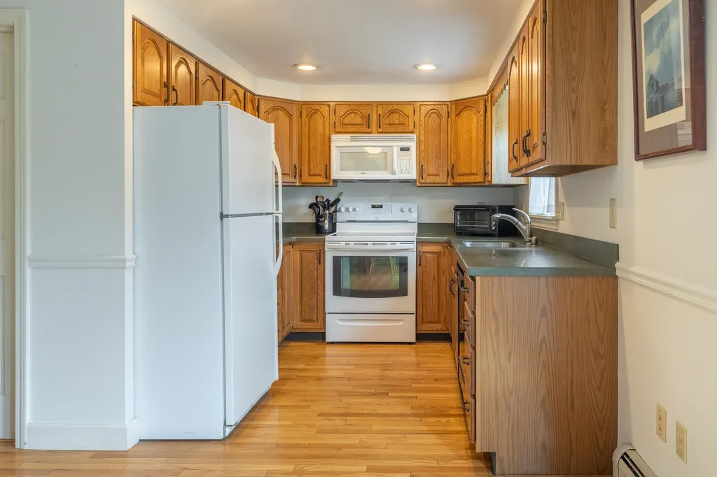 19 Fieldstone Way Hartford VT 05001