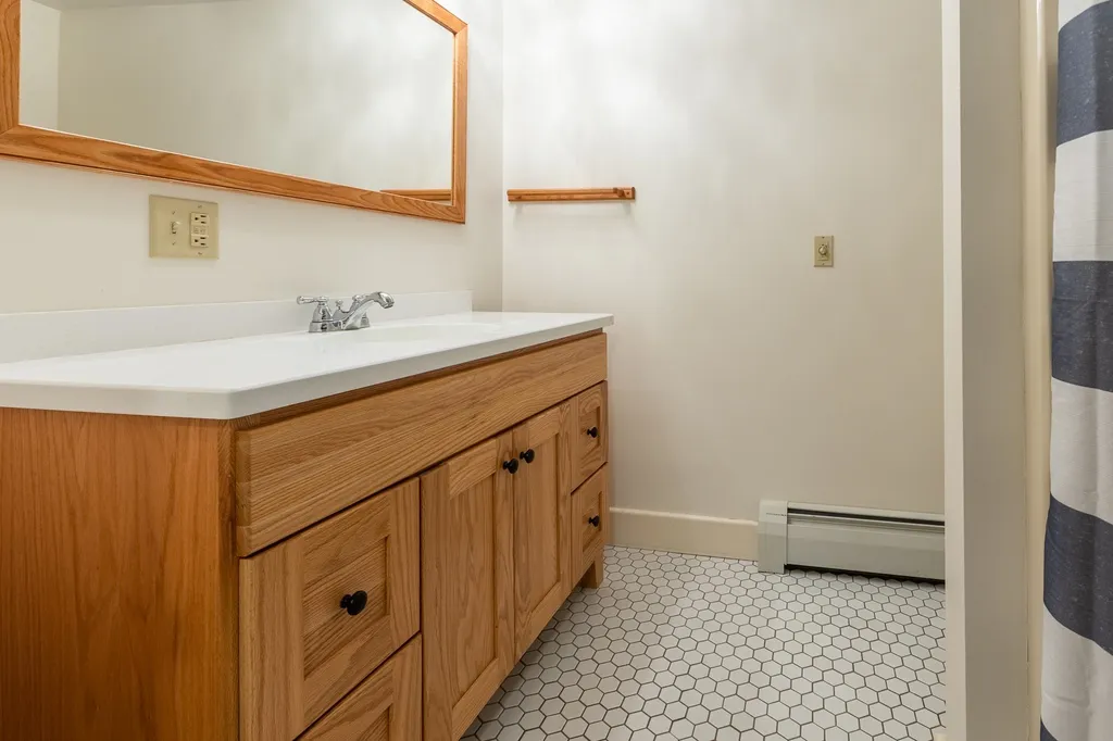 19 Fieldstone Way Hartford VT 05001
