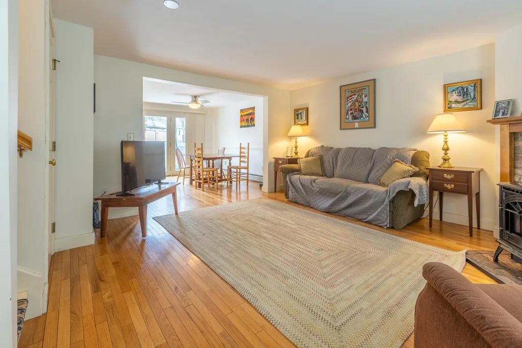 19 Fieldstone Way Hartford VT 05001