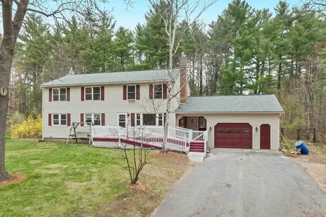 6 Windham Drive Concord NH 03301