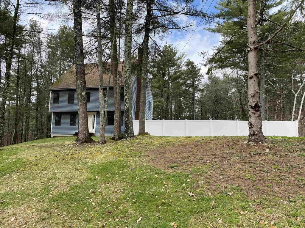 107 Schanda Drive Newmarket NH 03857