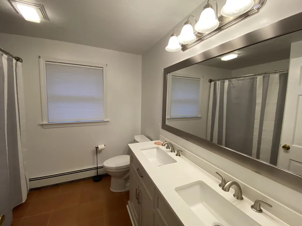 107 Schanda Drive Newmarket NH 03857