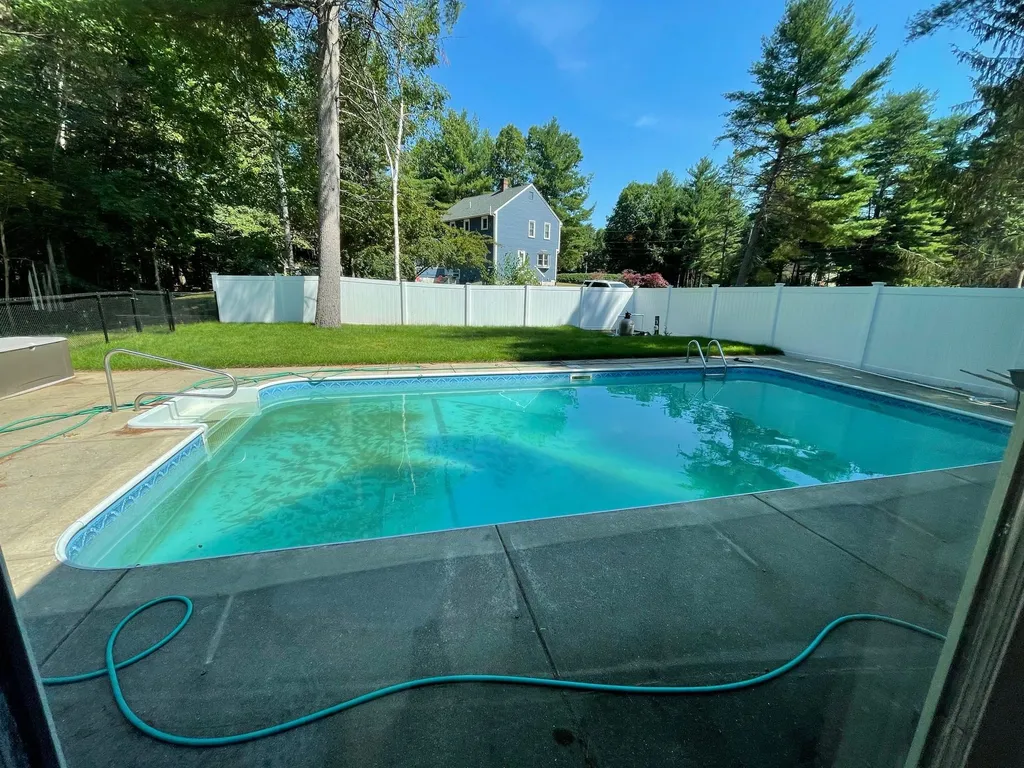 107 Schanda Drive Newmarket NH 03857