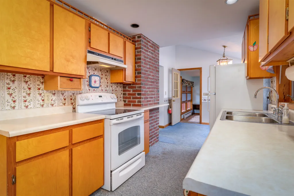 454 Beauty Hill Road Barrington NH 03825