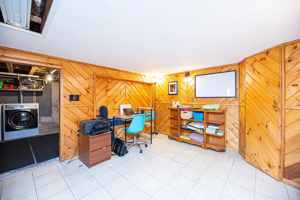 8 Briar Avenue Salem NH 03079