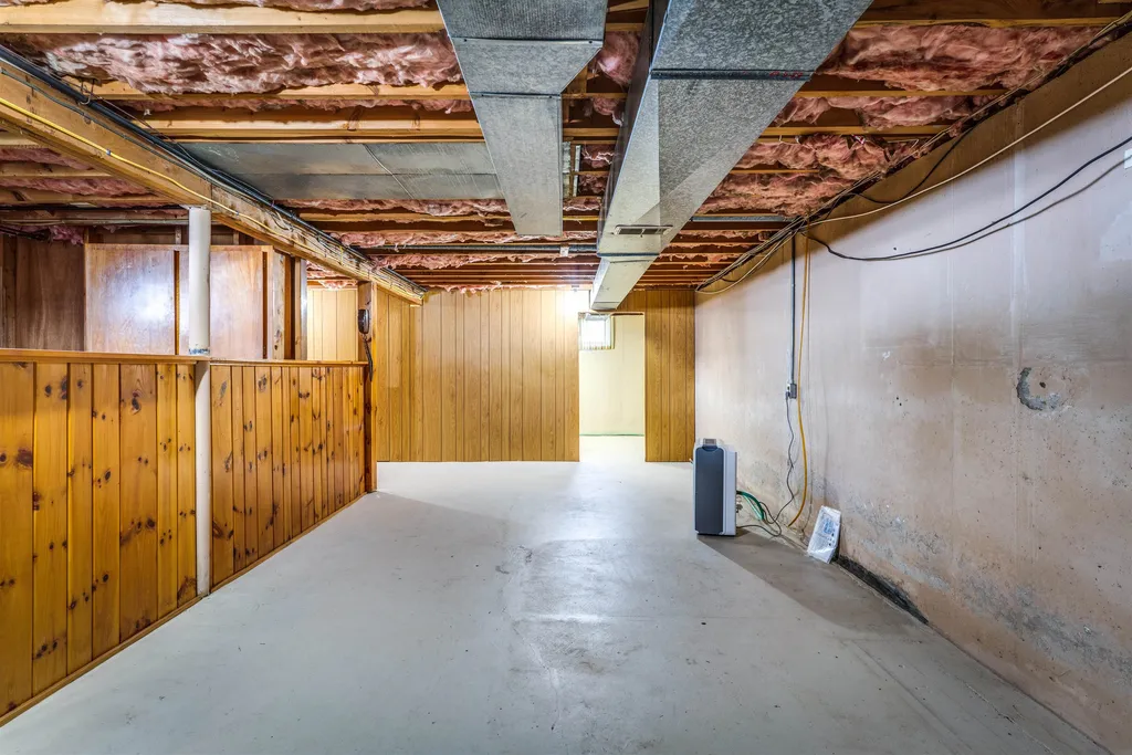 47 Suzanne Drive Portsmouth NH 03801
