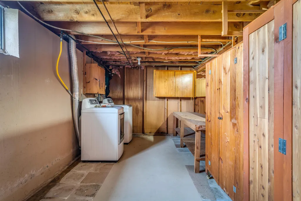 47 Suzanne Drive Portsmouth NH 03801