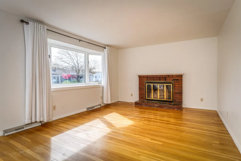 47 Suzanne Drive Portsmouth NH 03801