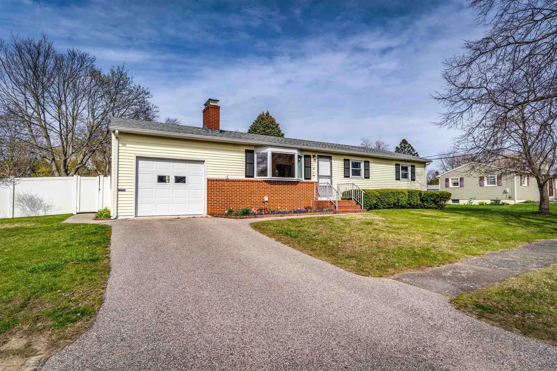 47 Suzanne Drive Portsmouth NH 03801