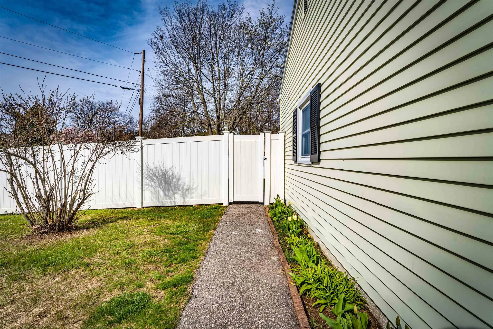 47 Suzanne Drive Portsmouth NH 03801
