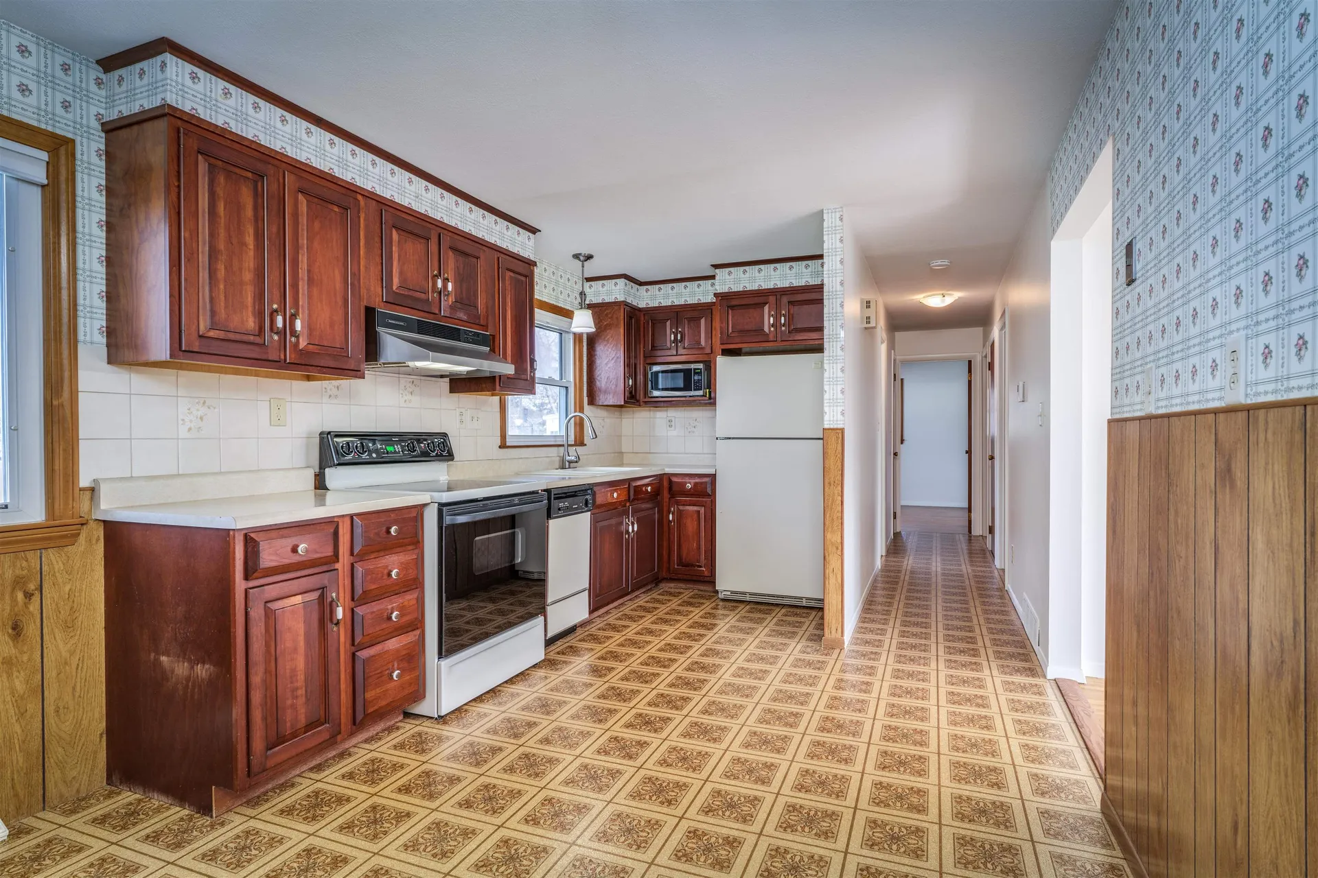 47 Suzanne Drive Portsmouth NH 03801