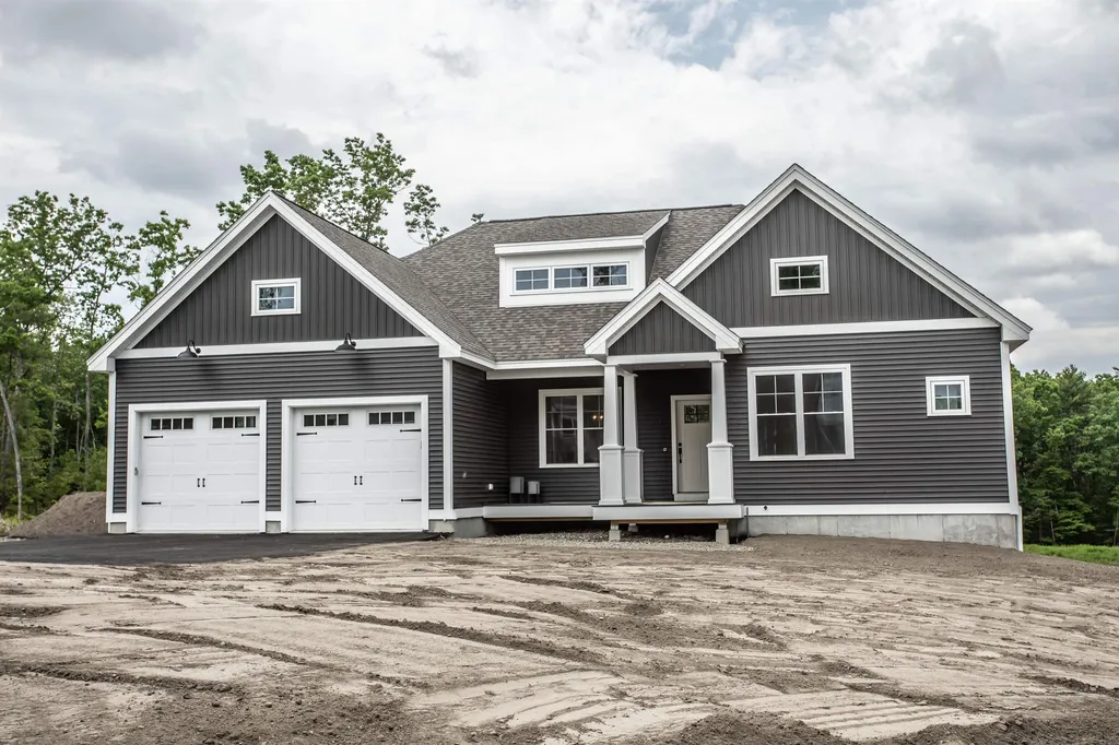 19 Treeline Drive Auburn NH 03032