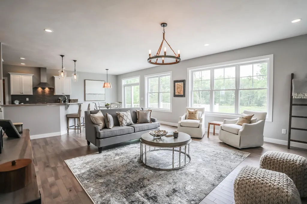 19 Treeline Drive Auburn NH 03032