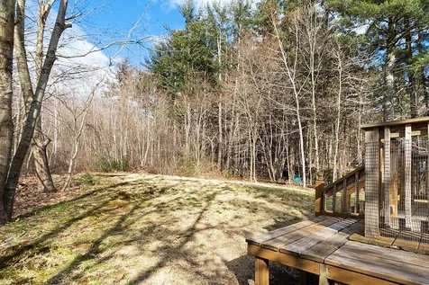 86 Dracut Road Hudson NH 03051
