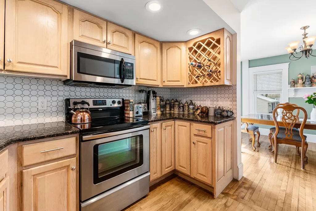 316-320 Wallis Road Rye NH 03870