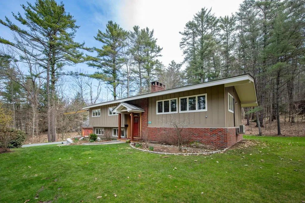 20 Kingsford Road Hanover NH 03755
