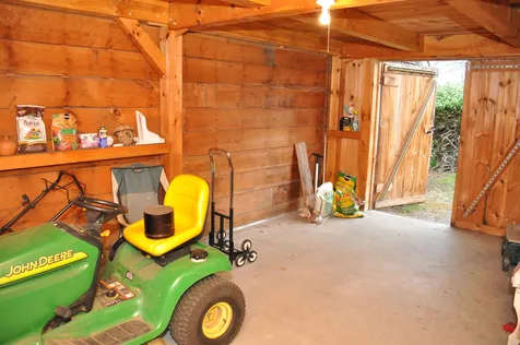 22 Wyman Road Loudon NH 03307