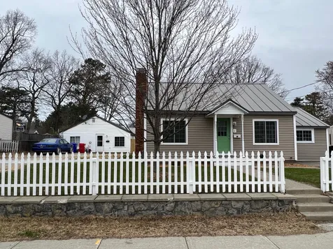 122 Woodbury Road Burlington VT 05408