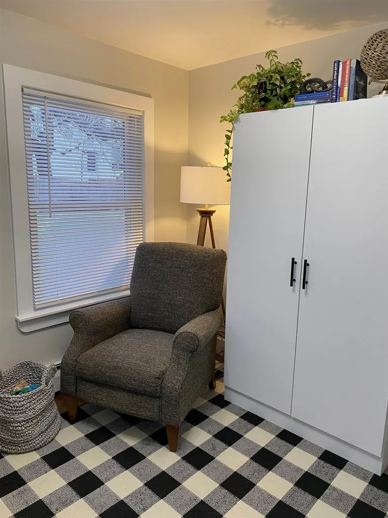 17 Coaker Avenue Hooksett NH 03106