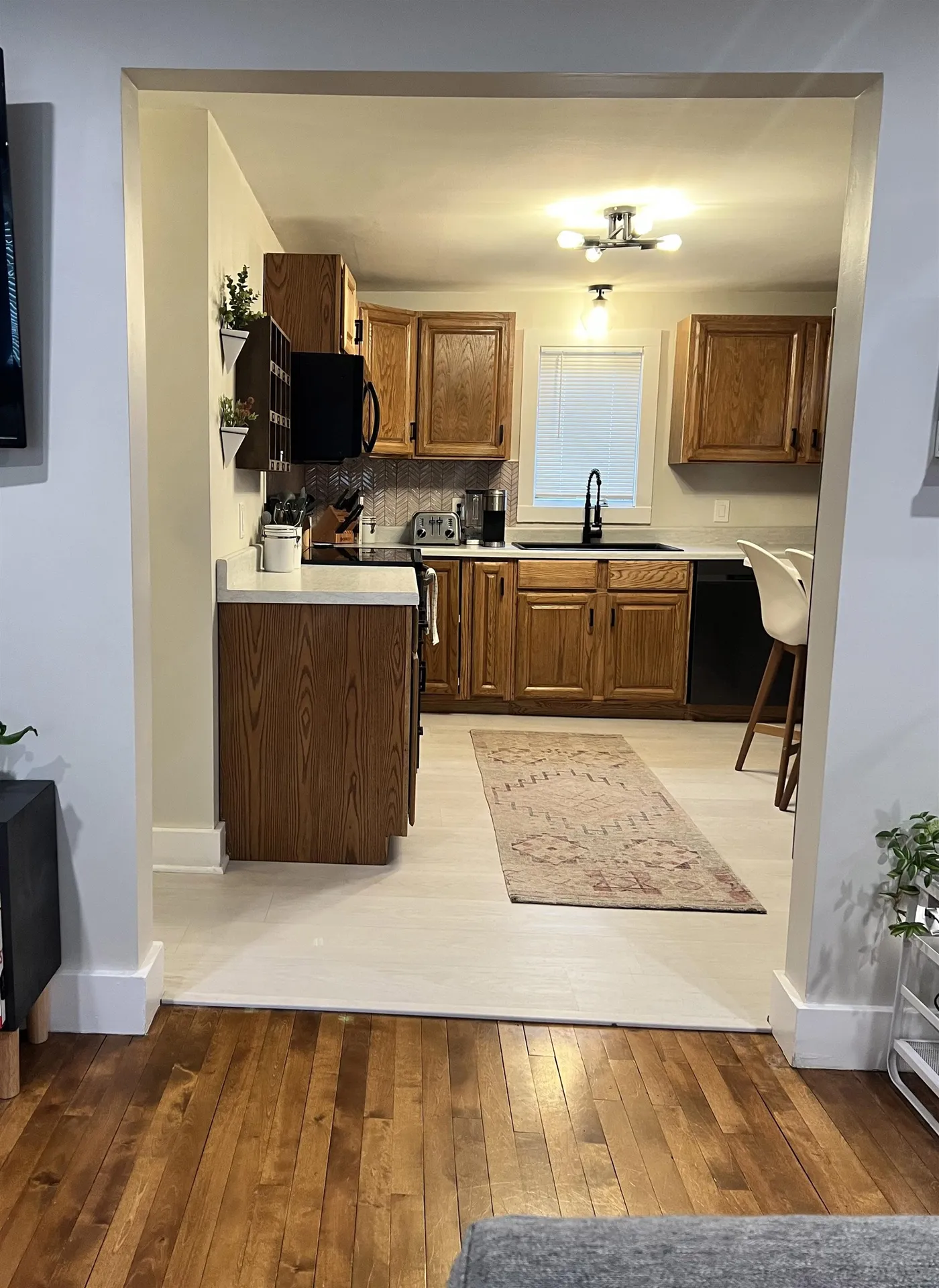 17 Coaker Avenue Hooksett NH 03106