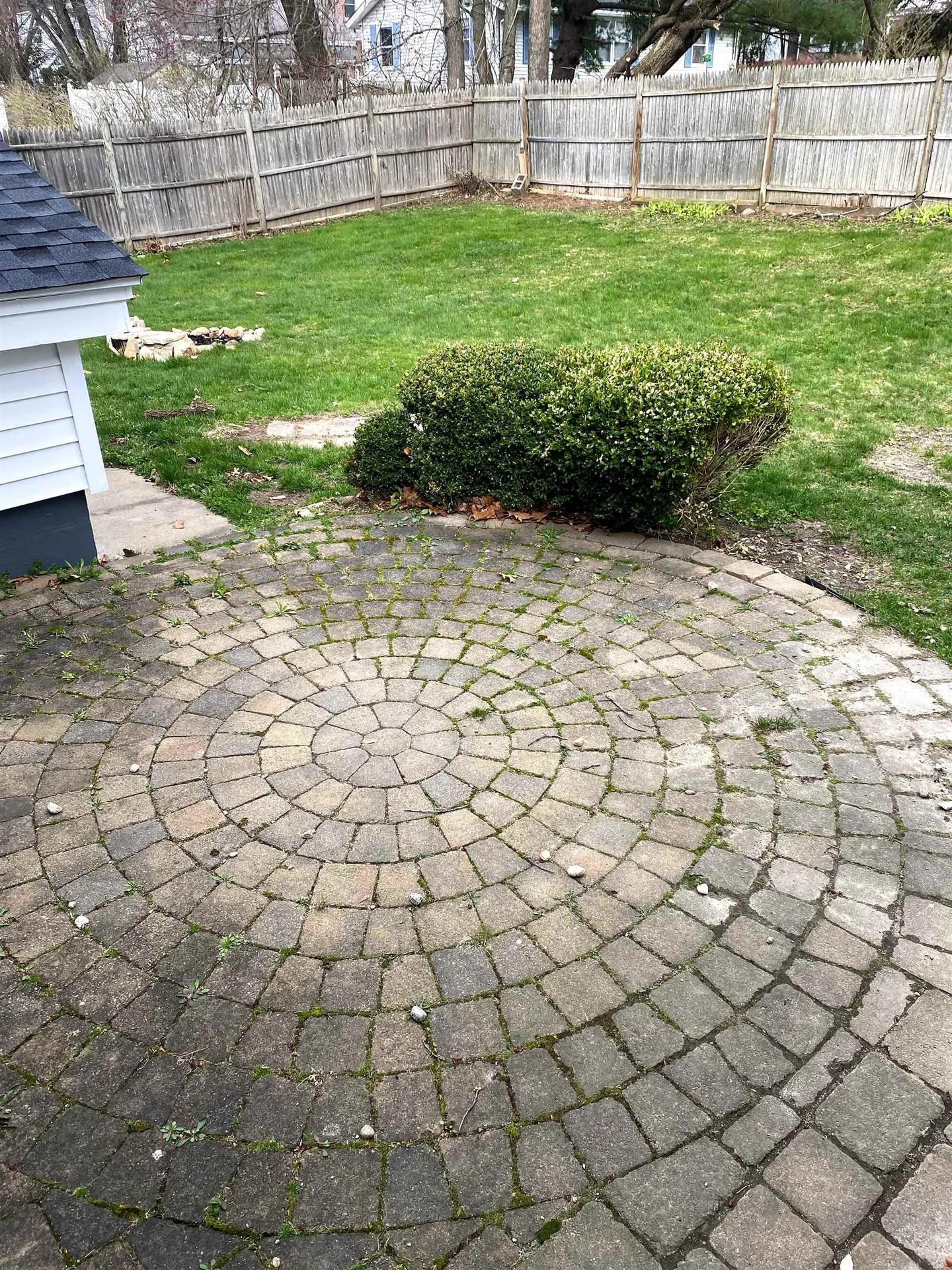 17 Coaker Avenue Hooksett NH 03106