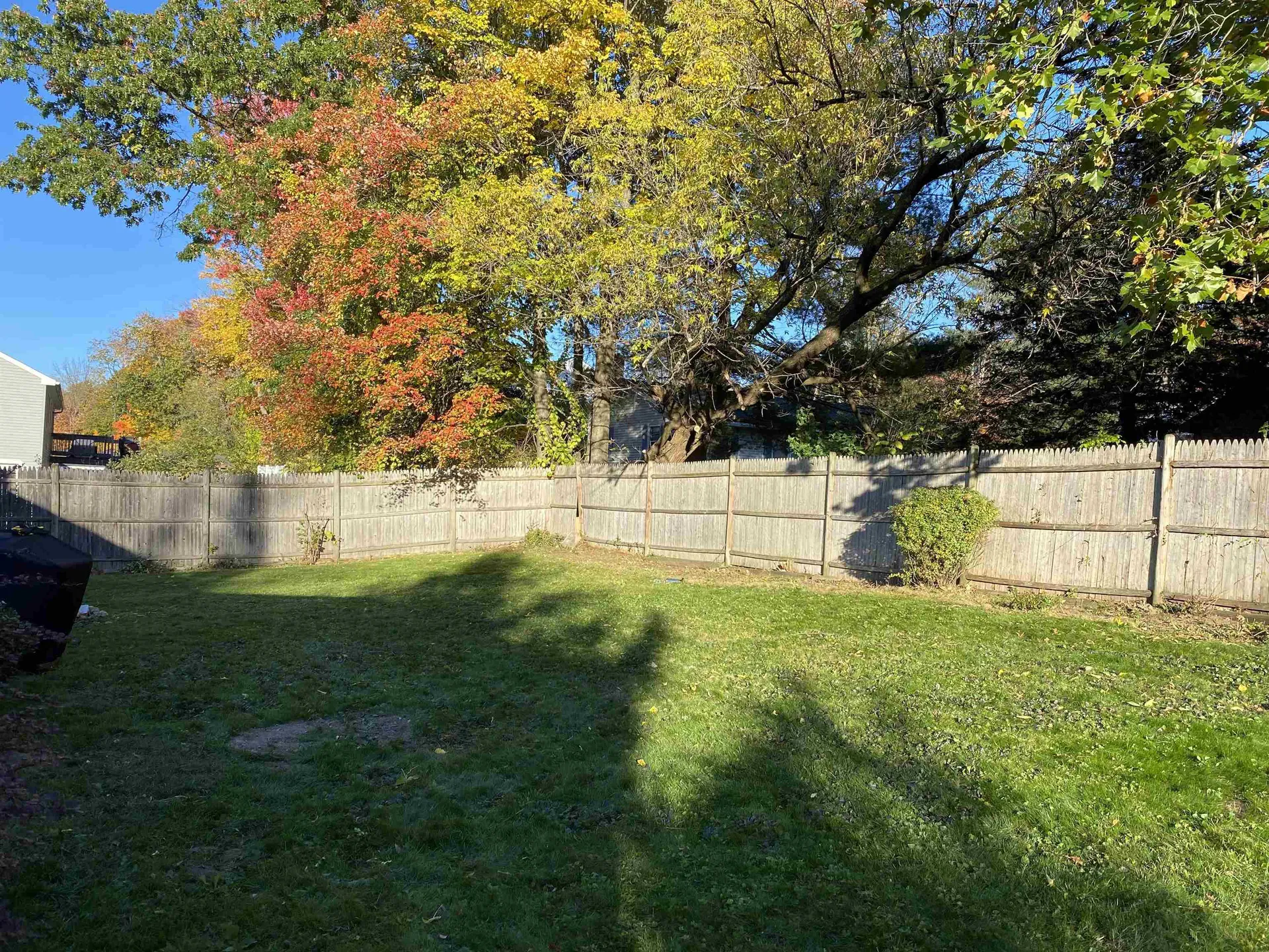 17 Coaker Avenue Hooksett NH 03106