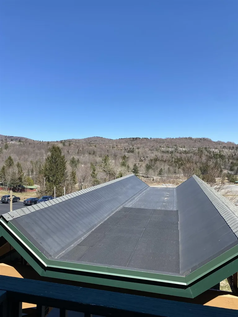 230 Qtr.2, 89 Grand Summit Way Dover VT 05356