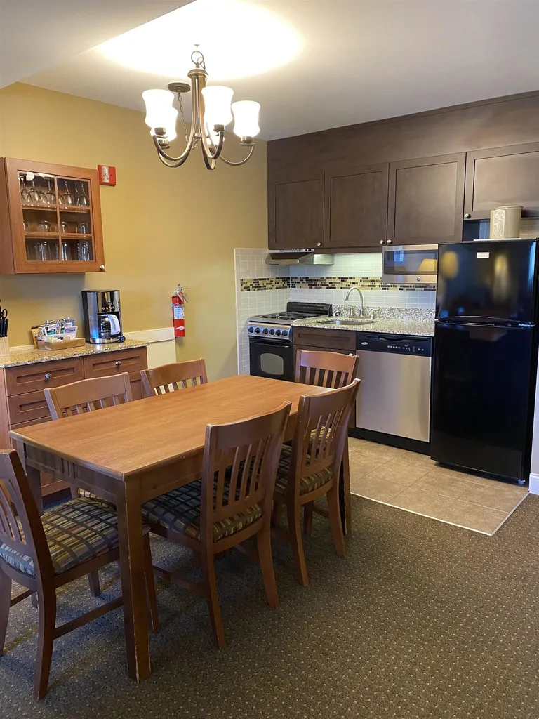 230 Qtr.2, 89 Grand Summit Way Dover VT 05356