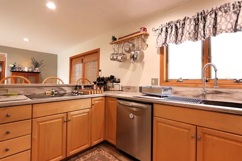 94 Hillside Lane Waterford VT 05819