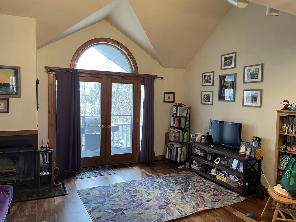 29 Landing Road Enfield NH 03748