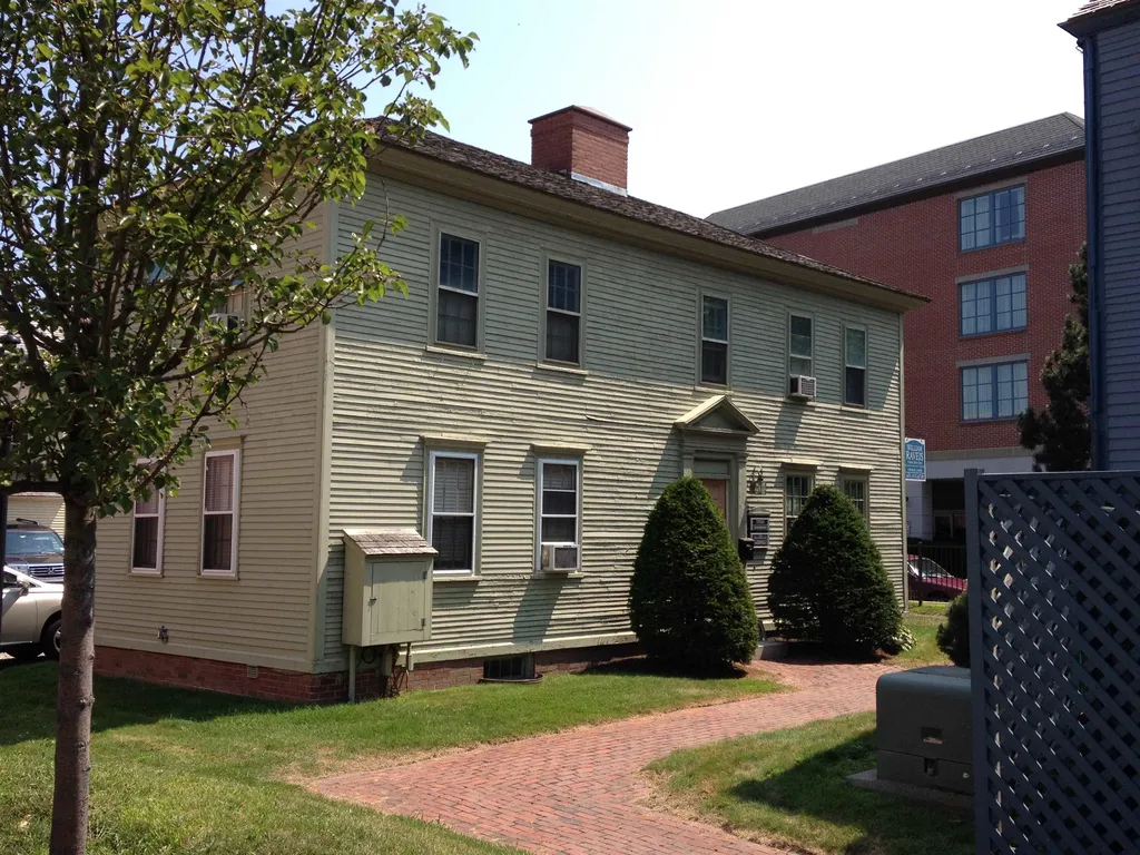 410 The Hill Portsmouth NH 03801