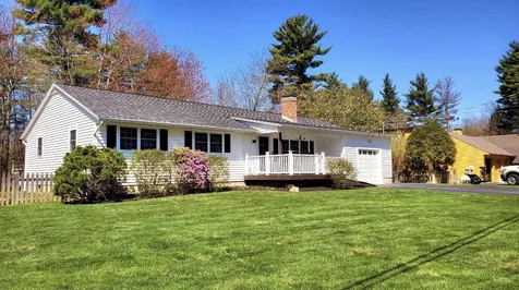 3 Edgewood Avenue Merrimack NH 03054