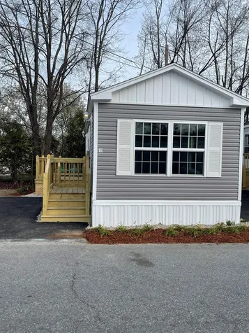 11 Brookwood Drive Salem NH 03079