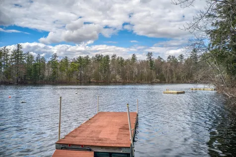 40 Hemlock Shore Drive Atkinson NH 03811-2123