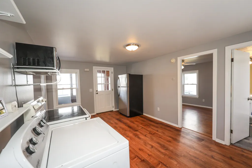 6 3rd Street Nashua NH 03060