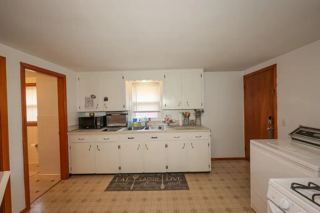 6 3rd Street Nashua NH 03060