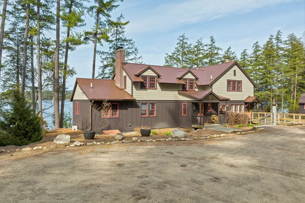 26 Lovejoy Lane Meredith NH 03253