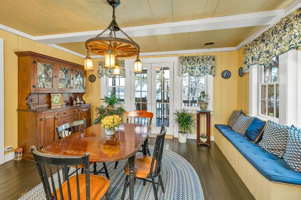 26 Lovejoy Lane Meredith NH 03253