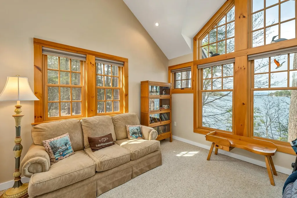 26 Lovejoy Lane Meredith NH 03253