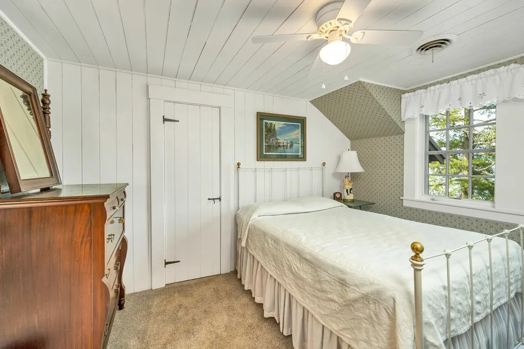 26 Lovejoy Lane Meredith NH 03253